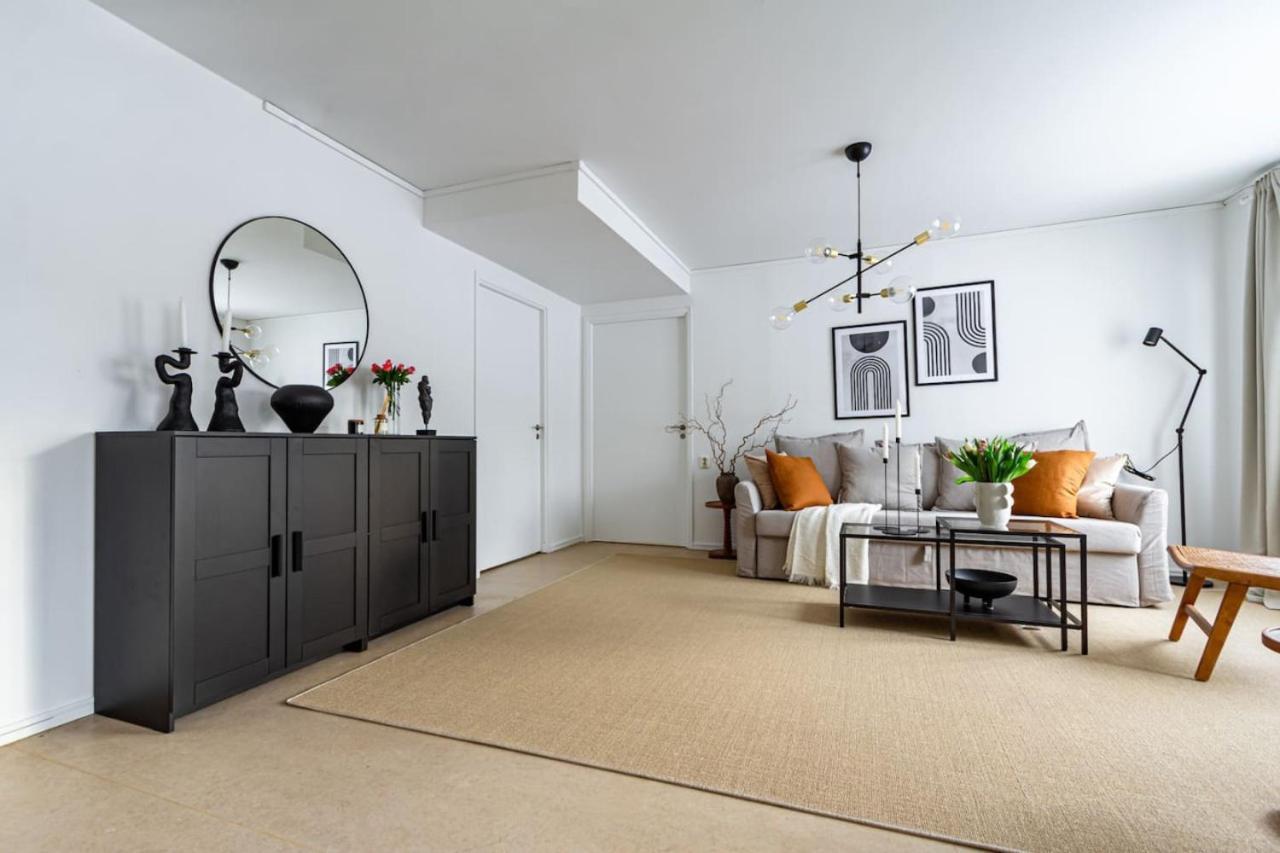 Budget Comfort On Trendy Soedermalm, Construction Work Stockholm Buitenkant foto