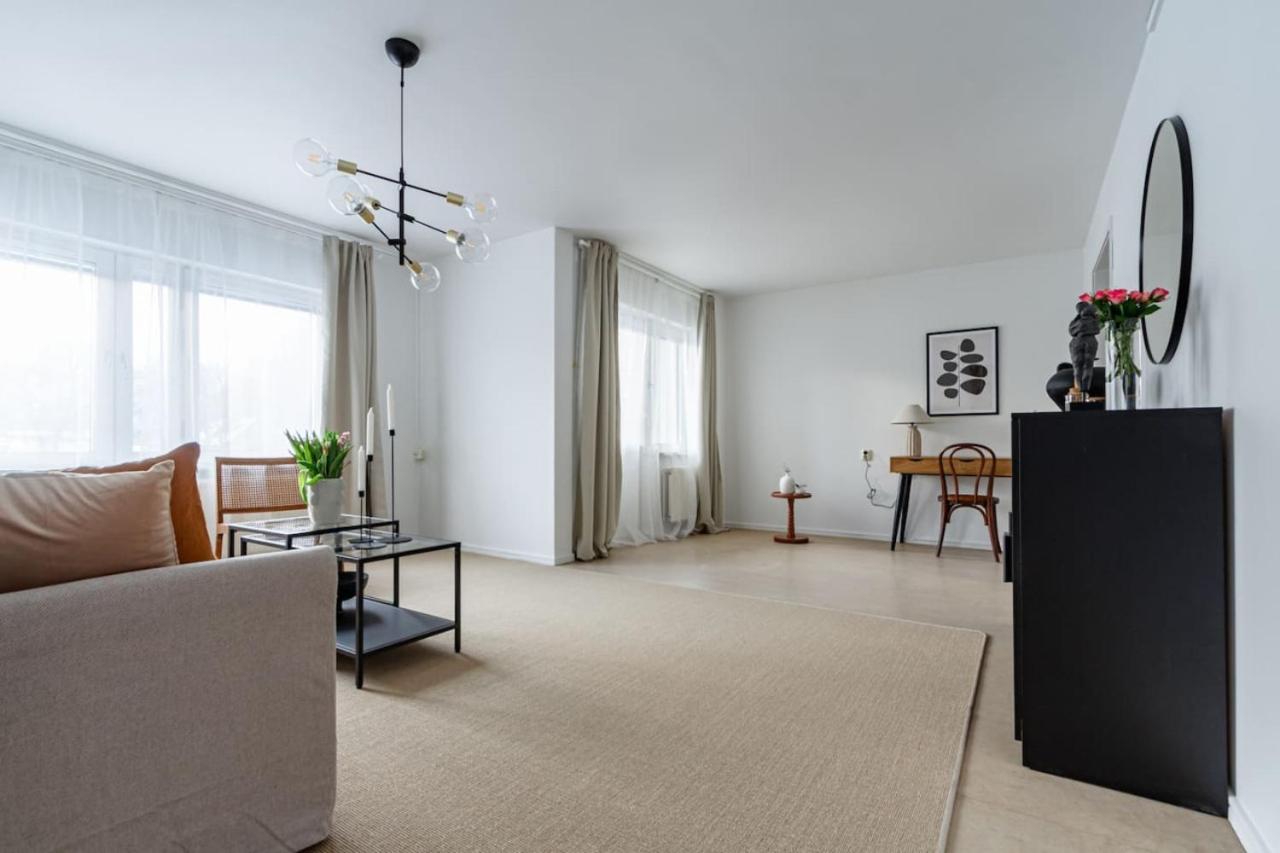 Budget Comfort On Trendy Soedermalm, Construction Work Stockholm Buitenkant foto